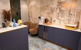 Suite 14