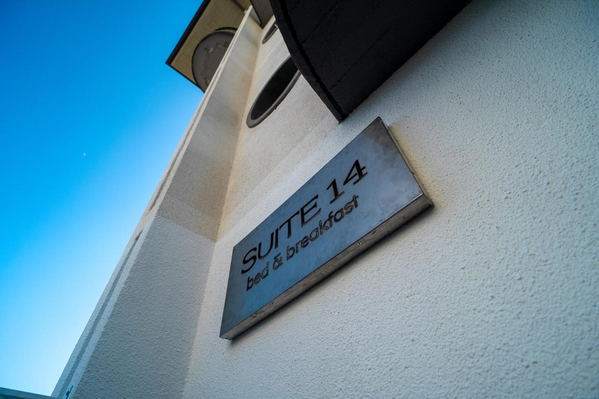 Suite 14 Scalea Exterior photo